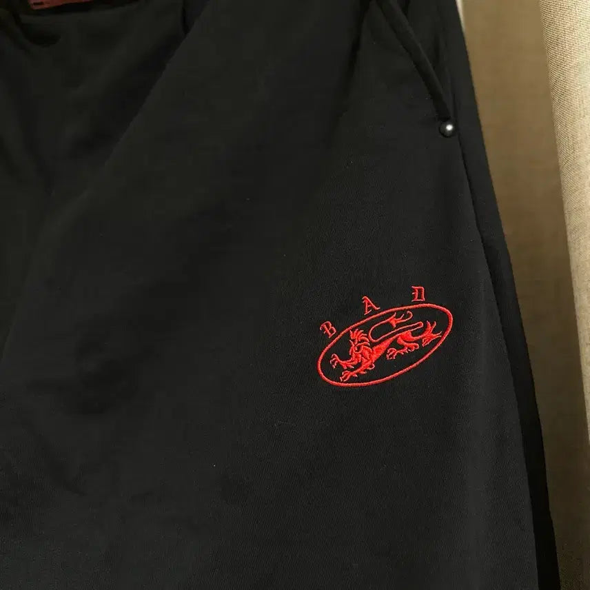 [SOLD OUT] 배드블러드 블랙 스웻 팬츠