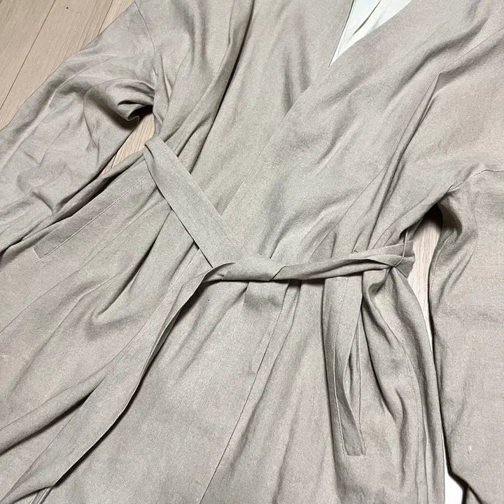 [BUNJANG] DKNY Linen No-Collar Trench Coat Cardigan Beige / DKNY 린넨 노카라 바바리 롱 트렌치코트 로브 가디건 베이지 간절기