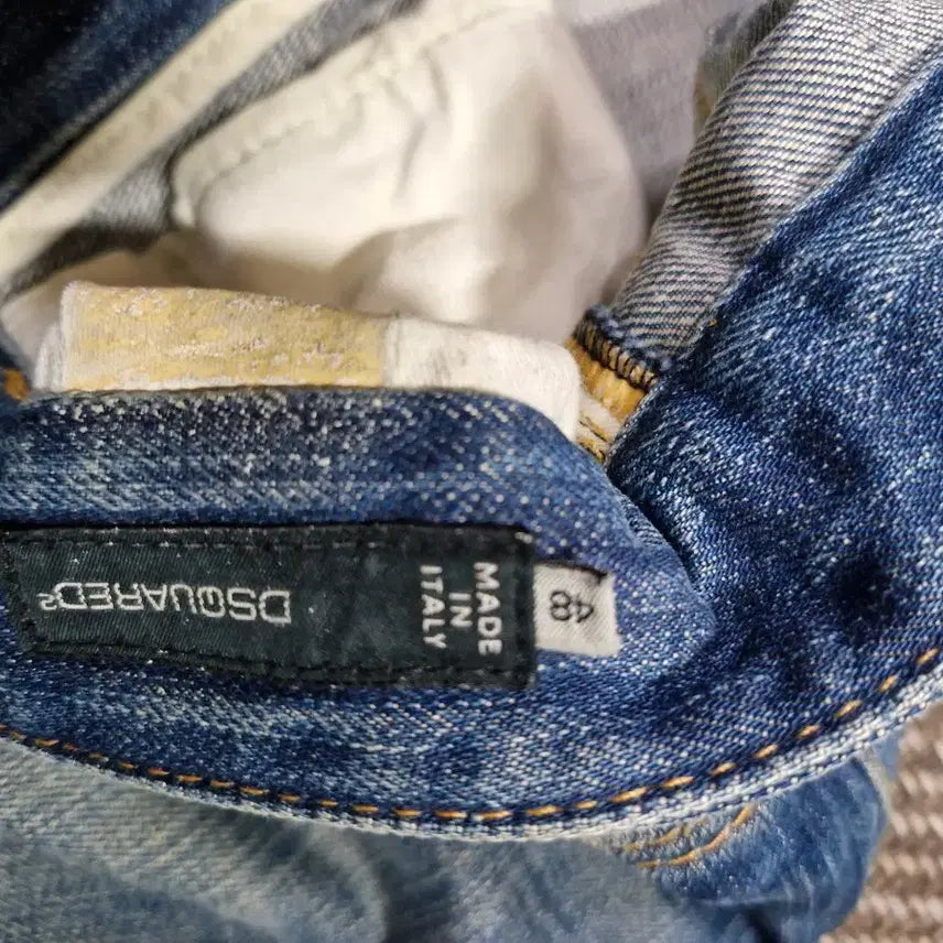 [BUNJANG] Dsquared2 Red Tap Denim Jeans / 디스퀘어드2 청바지 32