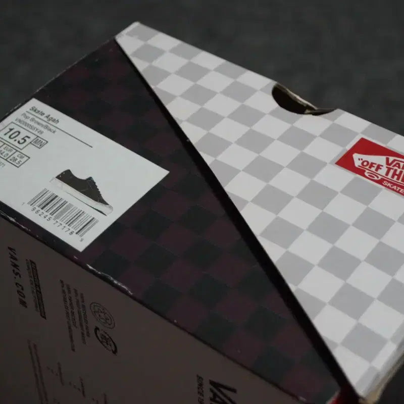 [BUNJANG] Vans x Pop Trading Company Skate Agah Sneakers / (285) 반스 스케이트 X 팝트레이딩 컴퍼니 스케이트 아가