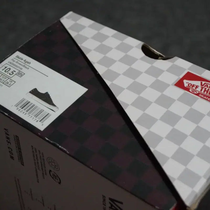 [BUNJANG] Vans x Pop Trading Company Skate Agah Sneakers / (285) 반스 스케이트 X 팝트레이딩 컴퍼니 스케이트 아가