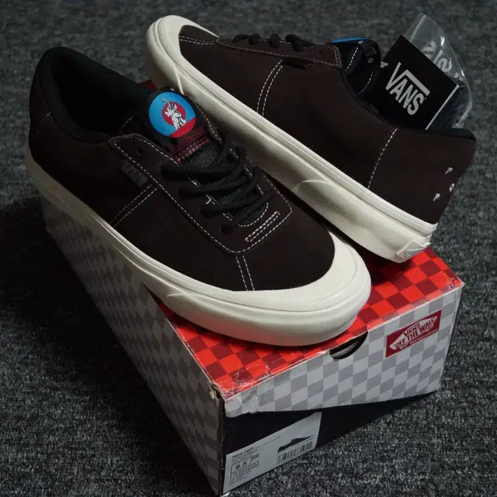 [BUNJANG] Vans Pop Trading Company Salmon Agah Skate Shoes / (265) 반스 스케이트 X 팝트레이딩 컴퍼니 스케이트 아가