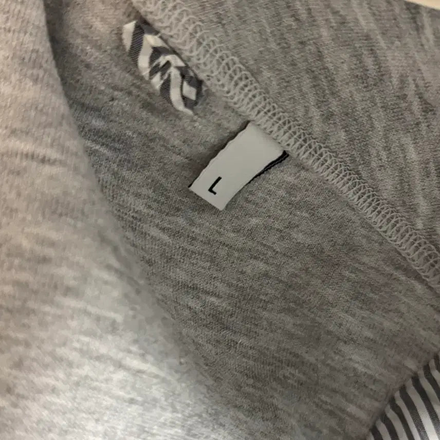 [BUNJANG] Moncler Gamma Blue Embroidered Logo Jacket Gray L / 몽클레어 감마블루 자수 로고 자켓 그레이 L