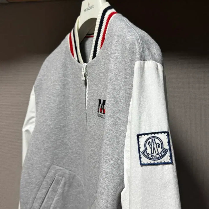 [BUNJANG] Moncler Gamma Blue Embroidered Logo Jacket Gray L / 몽클레어 감마블루 자수 로고 자켓 그레이 L