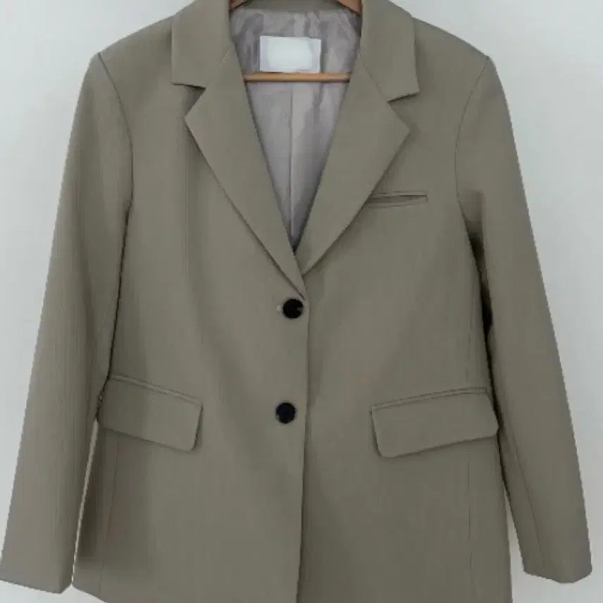 [BUNJANG] LIVAMU Mael Beige Single Button Jacket / (새상품)리브아뮤 마엘 싱글 버튼 베이지 자켓