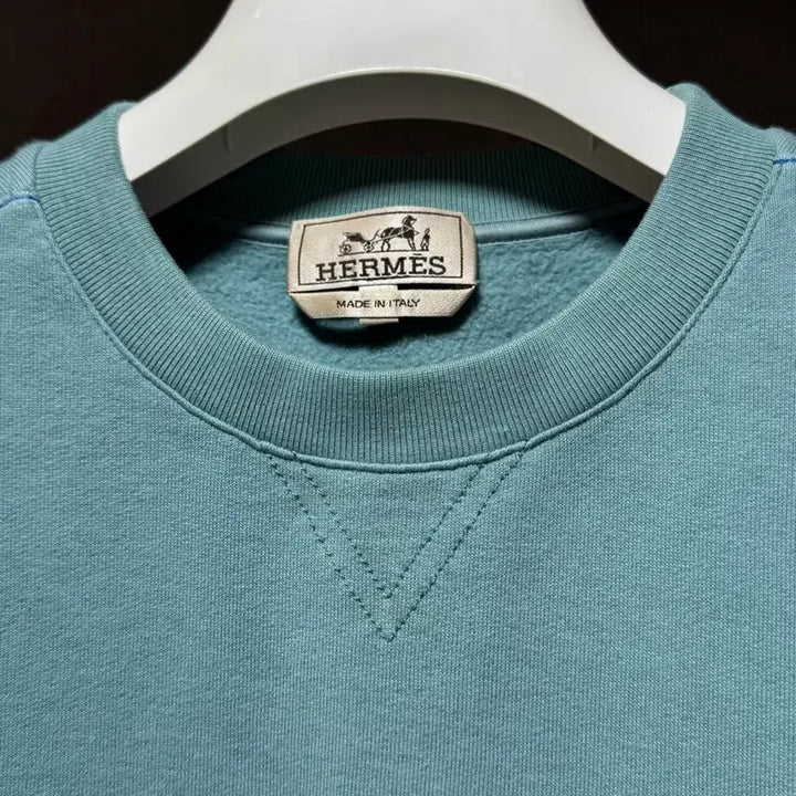 [BUNJANG] Hermes Zipper Pocket Sweatshirt Blue M / 에르메스 지퍼 포켓 맨투맨 블루 M