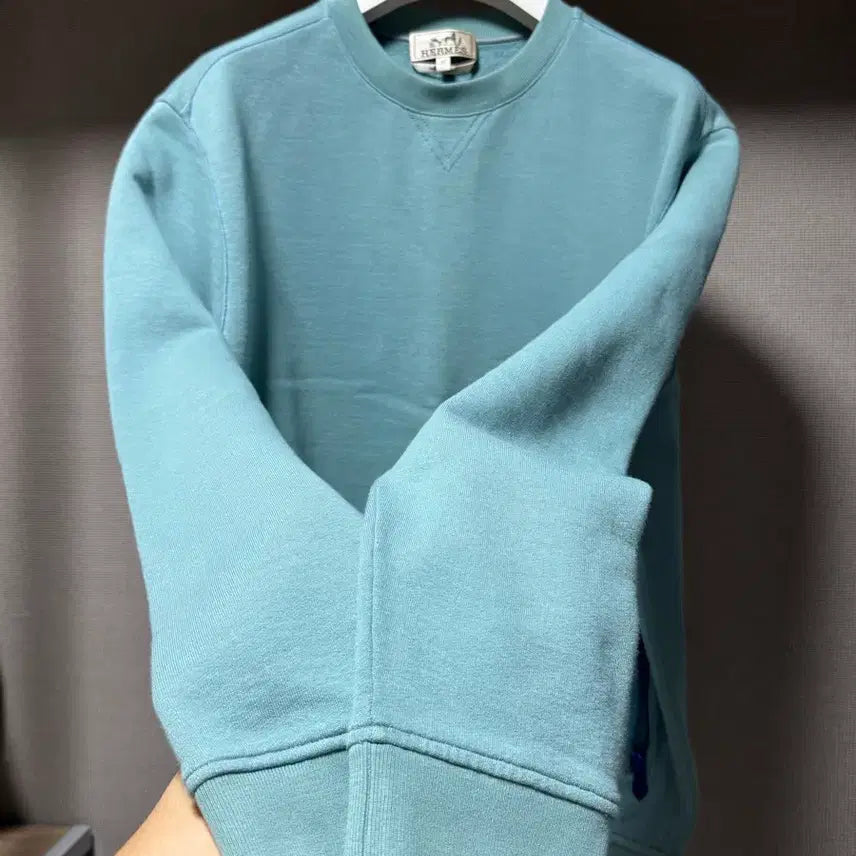 [BUNJANG] Hermes Zipper Pocket Sweatshirt Blue M / 에르메스 지퍼 포켓 맨투맨 블루 M