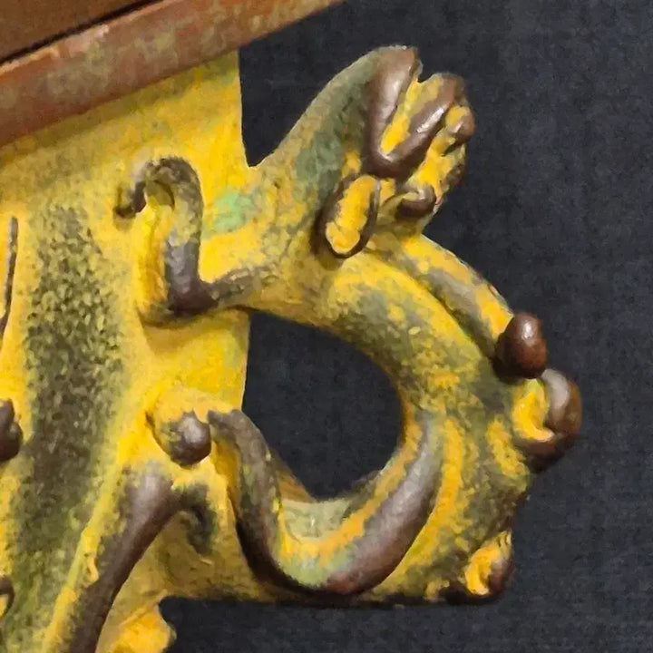 [BUNJANG] Bronze Antique Yanggak Plum Blossom Incense Burner / 동 브론즈 엔틱 양각 매화문 양이 향로