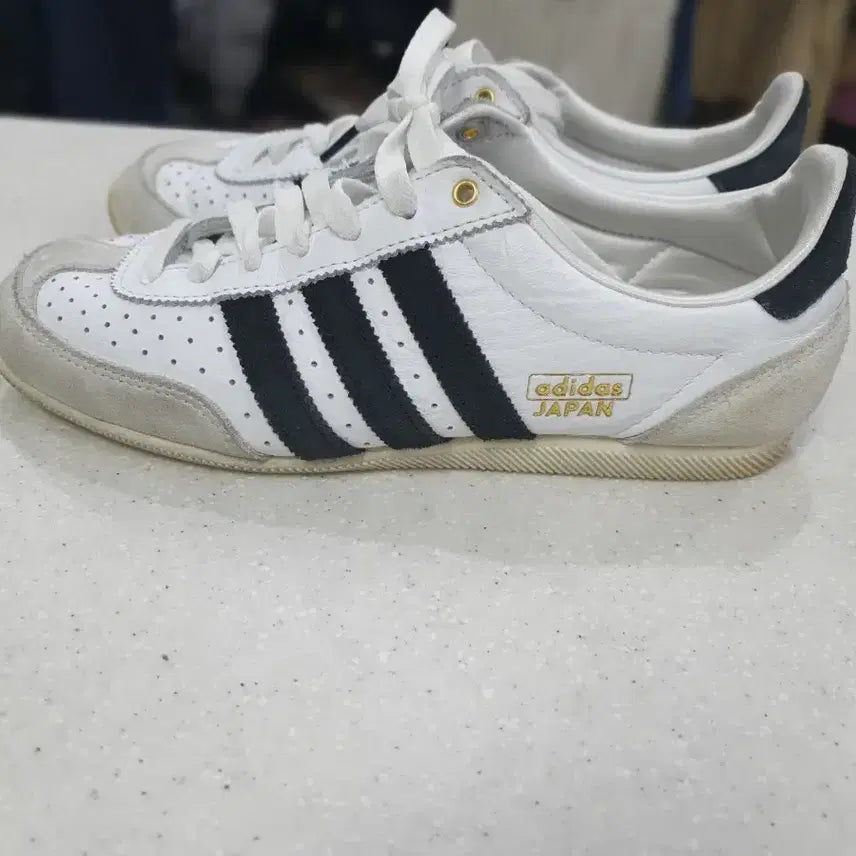 [BUNJANG] Adidas Japan Sneakers 230mm / 아디다스 재팬(Adidas JAPAN)스니커즈 230mm(신품급)