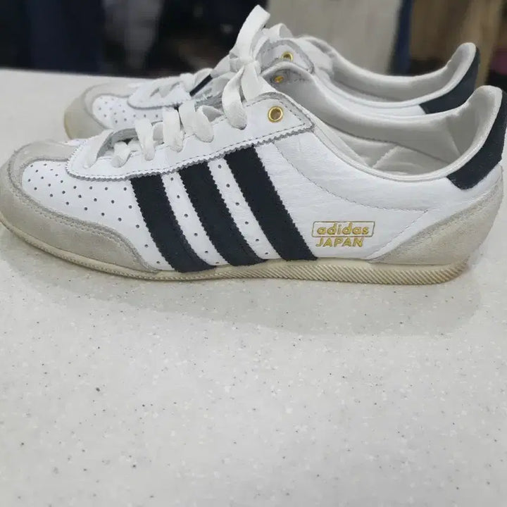[BUNJANG] Adidas Japan Sneakers 230mm / 아디다스 재팬(Adidas JAPAN)스니커즈 230mm(신품급)