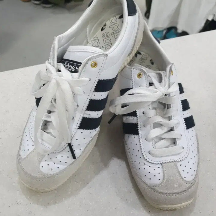 [BUNJANG] Adidas Japan Sneakers 230mm / 아디다스 재팬(Adidas JAPAN)스니커즈 230mm(신품급)