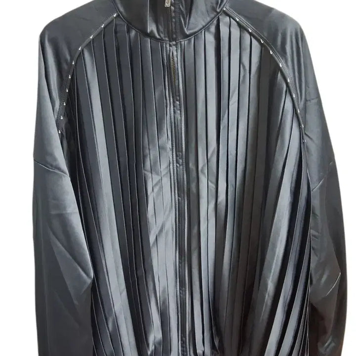 [SOLD OUT] 나이키 플리츠 디테일 블랙 집업 자켓