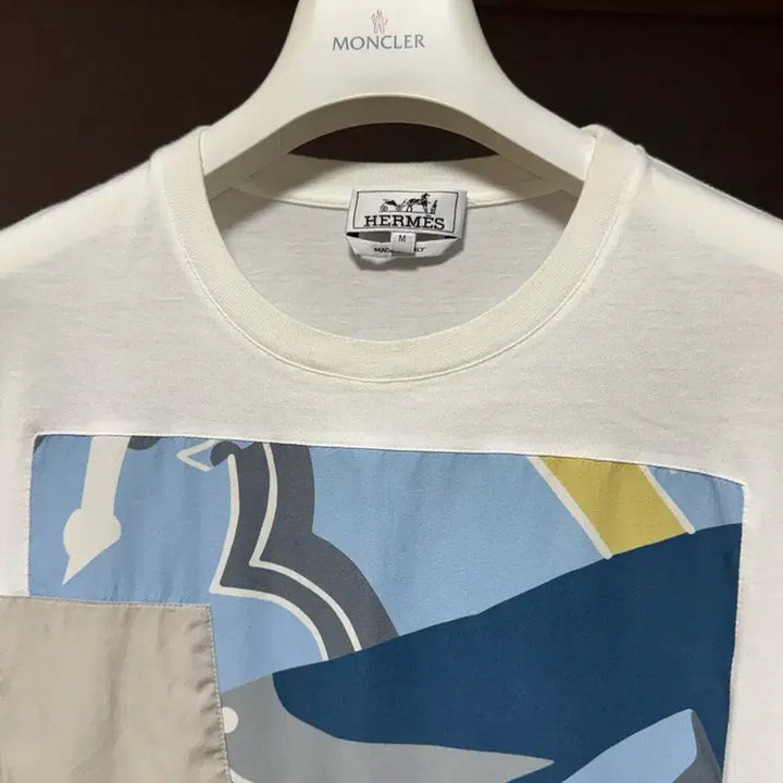 [BUNJANG] Hermès Joies et Dragons Printed T-Shirt White M / 에르메스 주아즈 에 드래곤 프린티드 반팔 티셔츠 화이트 M