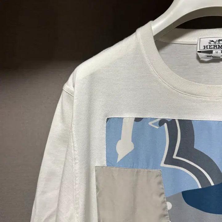 [BUNJANG] Hermès Joies et Dragons Printed T-Shirt White M / 에르메스 주아즈 에 드래곤 프린티드 반팔 티셔츠 화이트 M