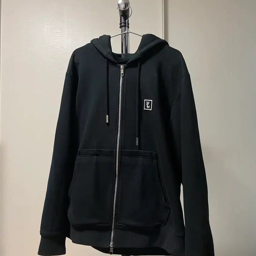 [SOLD OUT] 우영미 백로고 후드집업 블랙