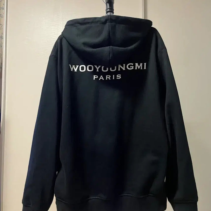 [SOLD OUT] 우영미 백로고 후드집업 블랙