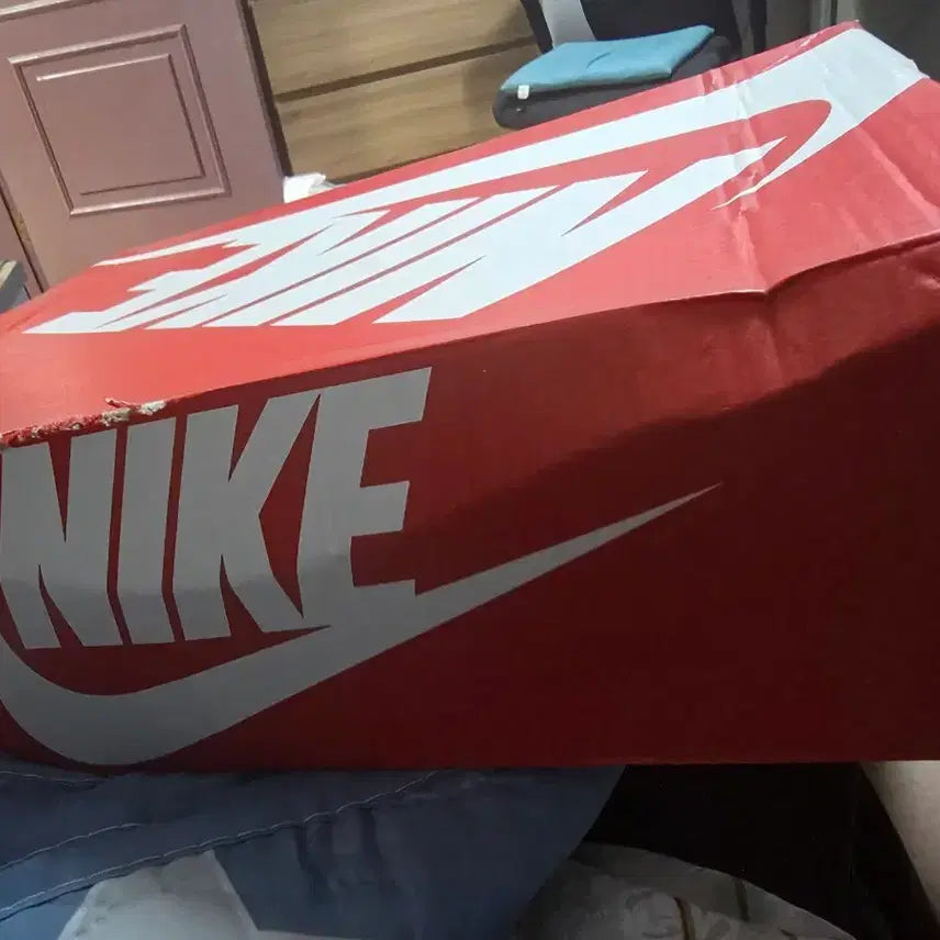 [BUNJANG] Nike Air Force 1 Low White/Red Sneakers / (신품)나이키 풀포스 로우 화이트/레드 280