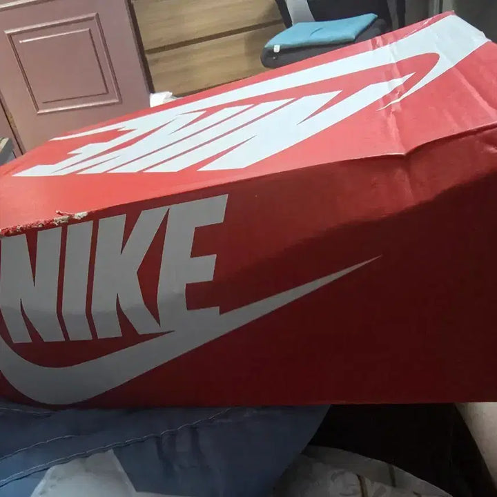 [BUNJANG] Nike Air Force 1 Low White/Red Sneakers / (신품)나이키 풀포스 로우 화이트/레드 280
