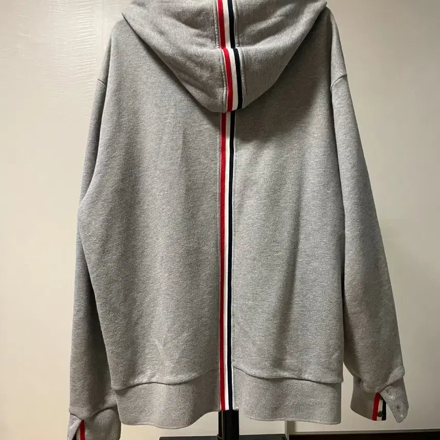 [SOLD OUT] 톰브라운 백삼선 후드집업 4사이즈