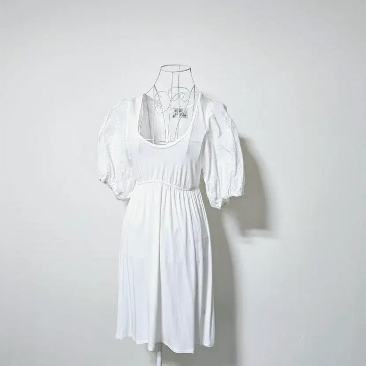 [SOLD OUT] 비스코스 90프로 화이트 원피스