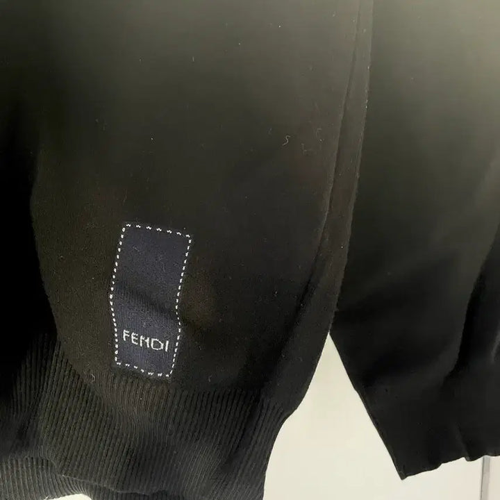 [BUNJANG] Fendi Black Knit Sweater / 펜디 블랙 니트 스웨터