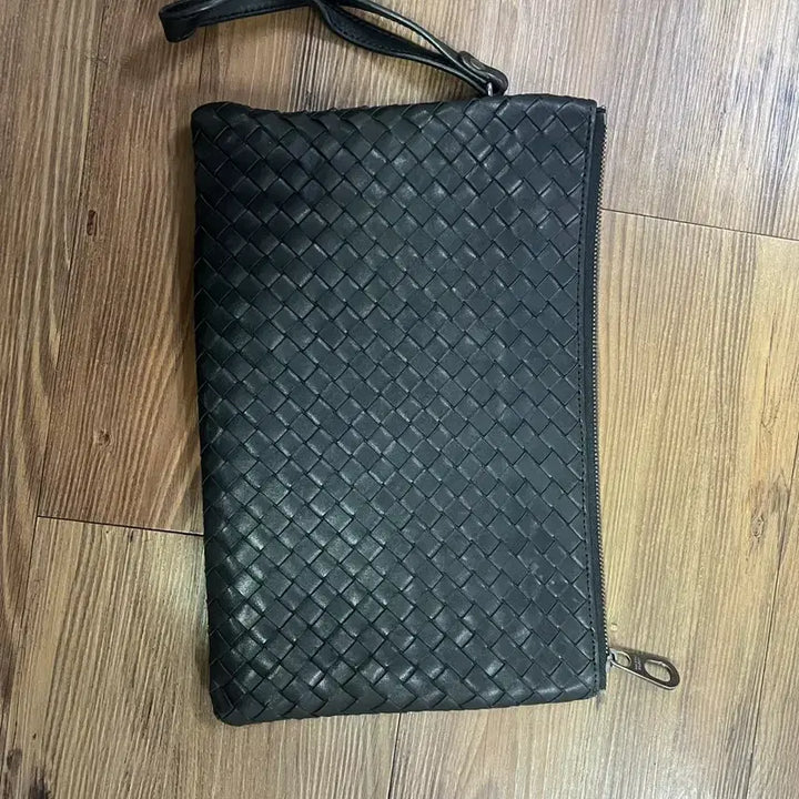 [BUNJANG] Bottega Veneta Clutch Bag / 보네다 베네타 클러치