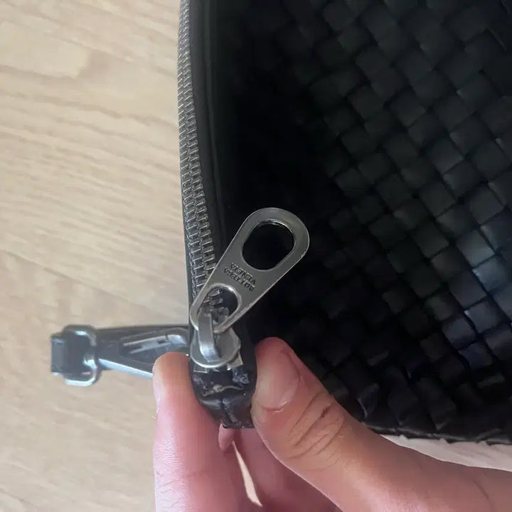 [BUNJANG] Bottega Veneta Clutch Bag / 보네다 베네타 클러치