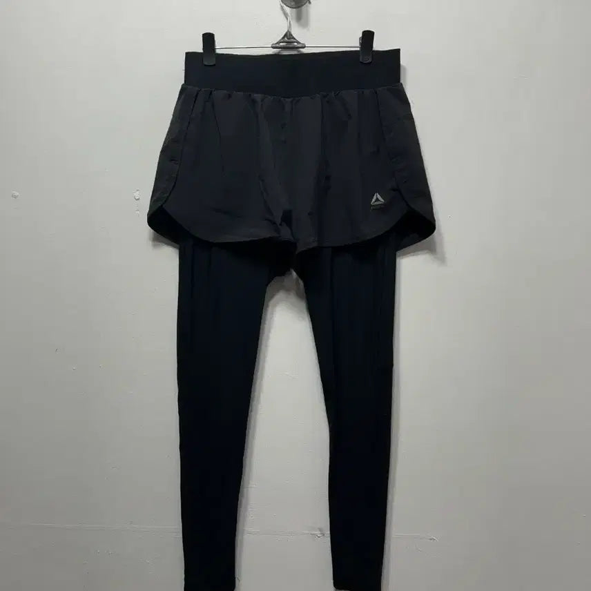 [BUNJANG] Reebok Shorts Leggings Black M / 리복 숏츠 레깅스 블랙 M