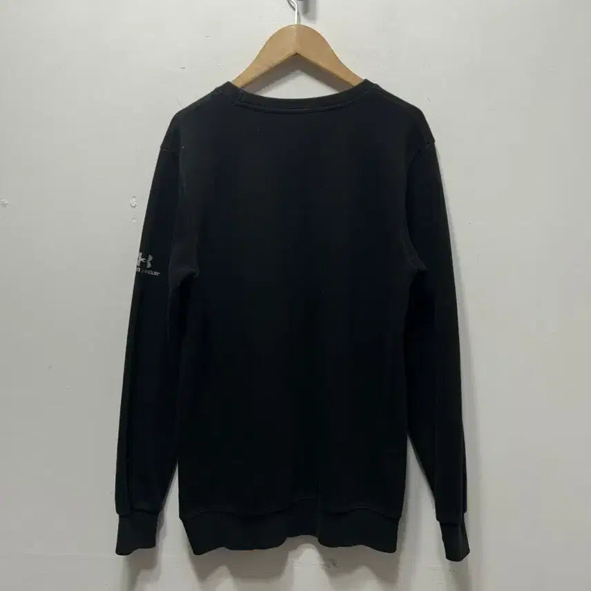 [BUNJANG] Under Armour Black Sweatshirt M / 언더아머 블랙 맨투맨 티셔츠 M