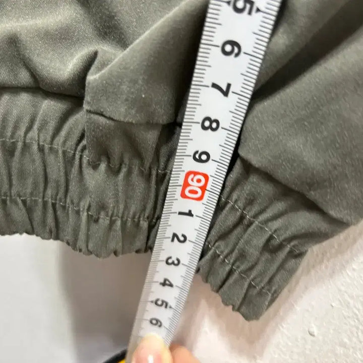 [SOLD OUT] 엄브로 카고 조거팬 그린 70