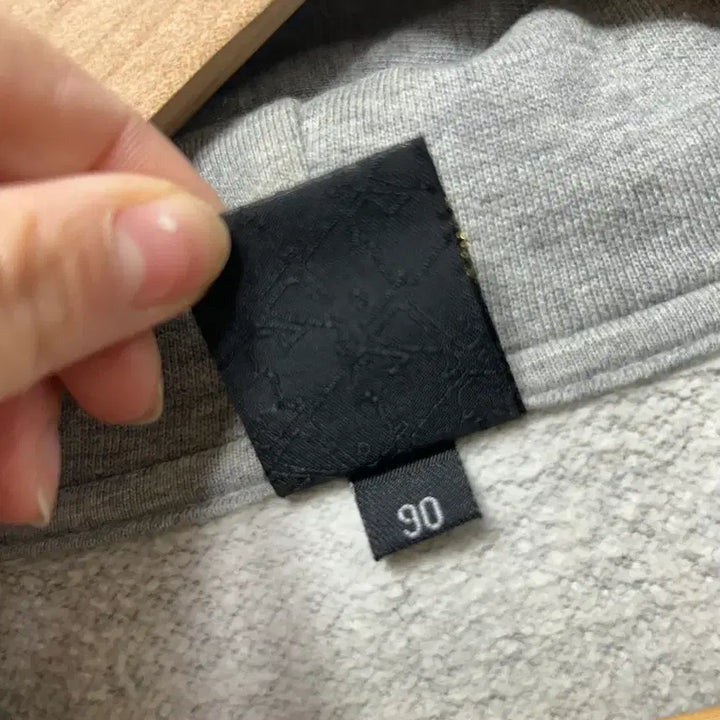 [BUNJANG] MLB Yankees Gray Hoodie Zip-up (S) / MLB Yankees 회색 후드집업 S