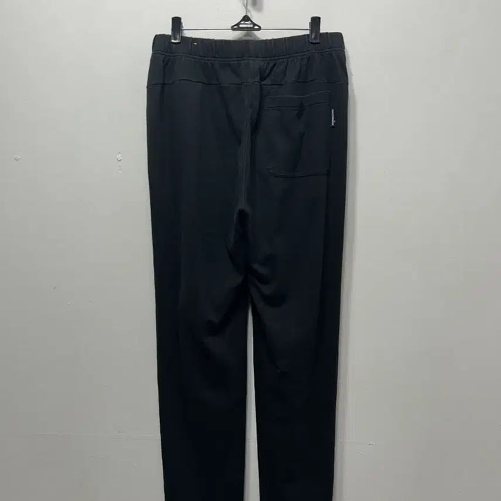 [BUNJANG] New Balance Black Training Pants L / 뉴발란스 블랙 트레이닝 바지 L