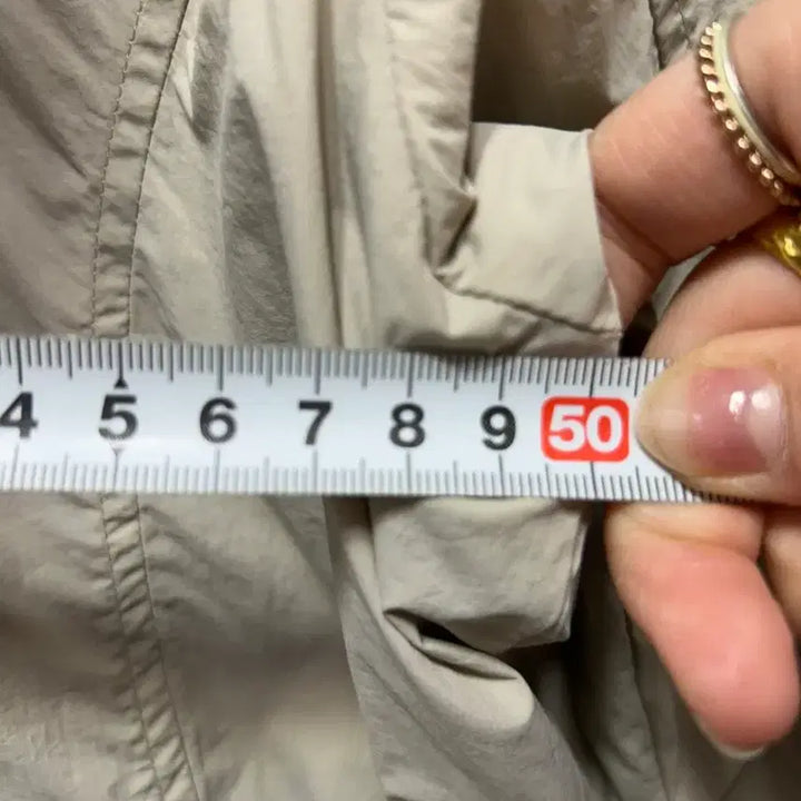 [BUNJANG] Columbia S Beige Hooded Long Windbreaker Coat / 컬럼비아 S 베이지색 후드 롱 바람막이 코트