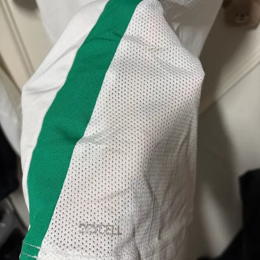 [SOLD OUT] 푸마 흰색/녹색 반팔 티셔츠