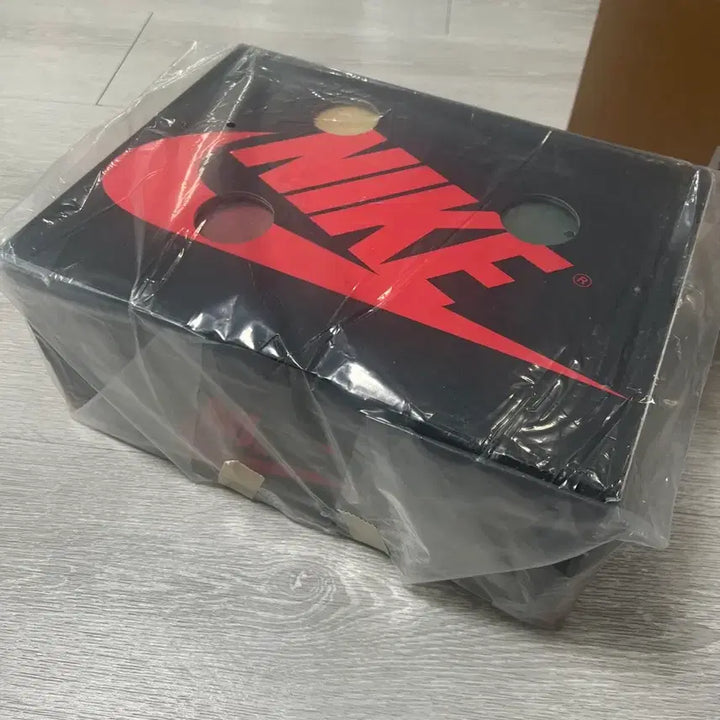 [BUNJANG] Nike Jordan 1 VAA Alaska Sneakers / 조던1 버질 VAA 알래스카 260