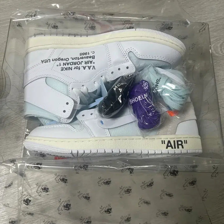 [BUNJANG] Nike Jordan 1 VAA Alaska Sneakers / 조던1 버질 VAA 알래스카 260