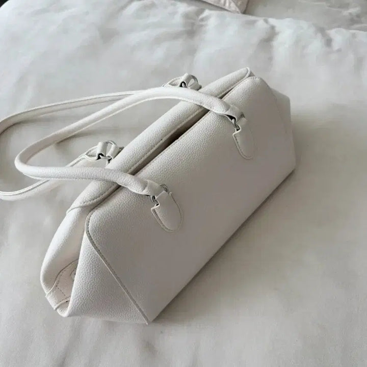 [SOLD OUT] 새상품 아이보리 숄더백