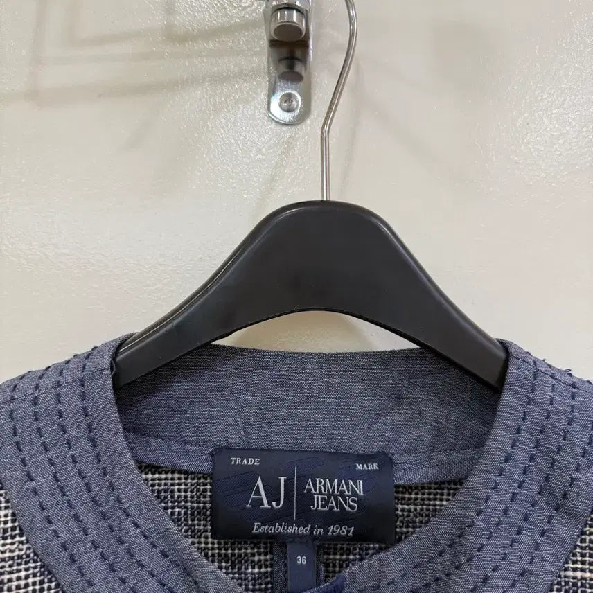 [BUNJANG] Armani Jeans Tweed Jacket / 아르마니진 트위드 자켓(정품)