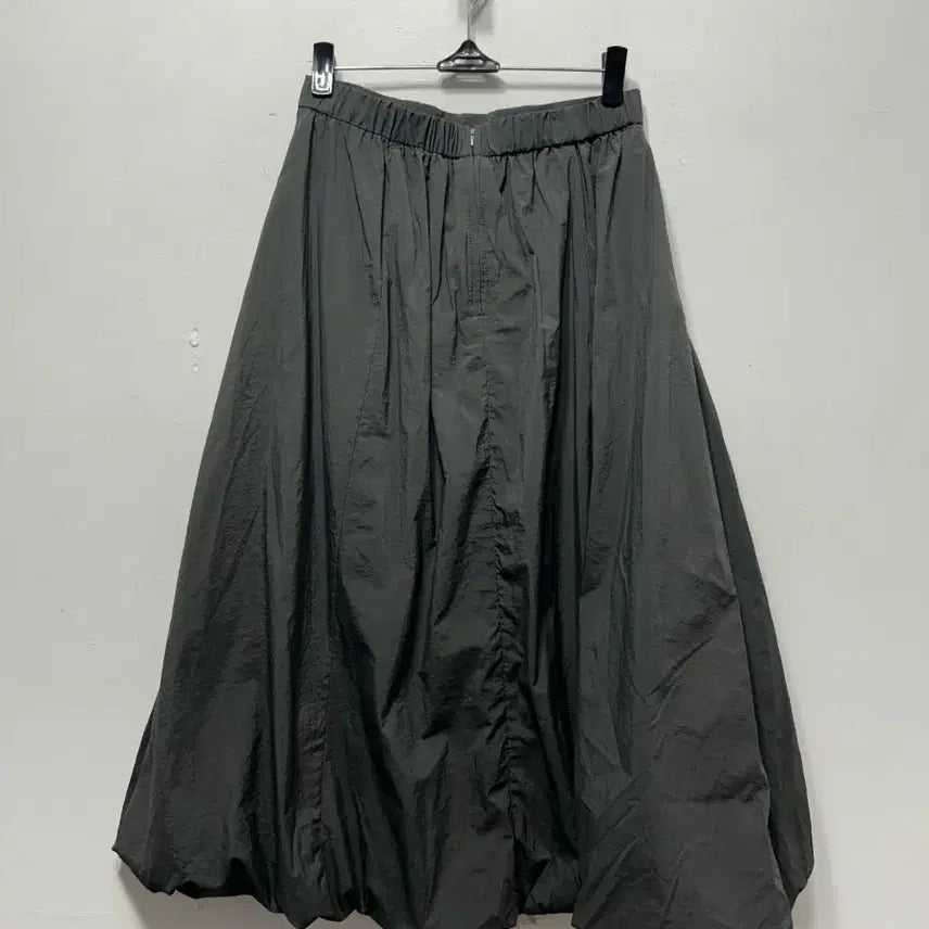[BUNJANG] CHOR Authentic Black Flare Midi Skirt / CHOR Authentic 블랙 플레어 미디 스커트