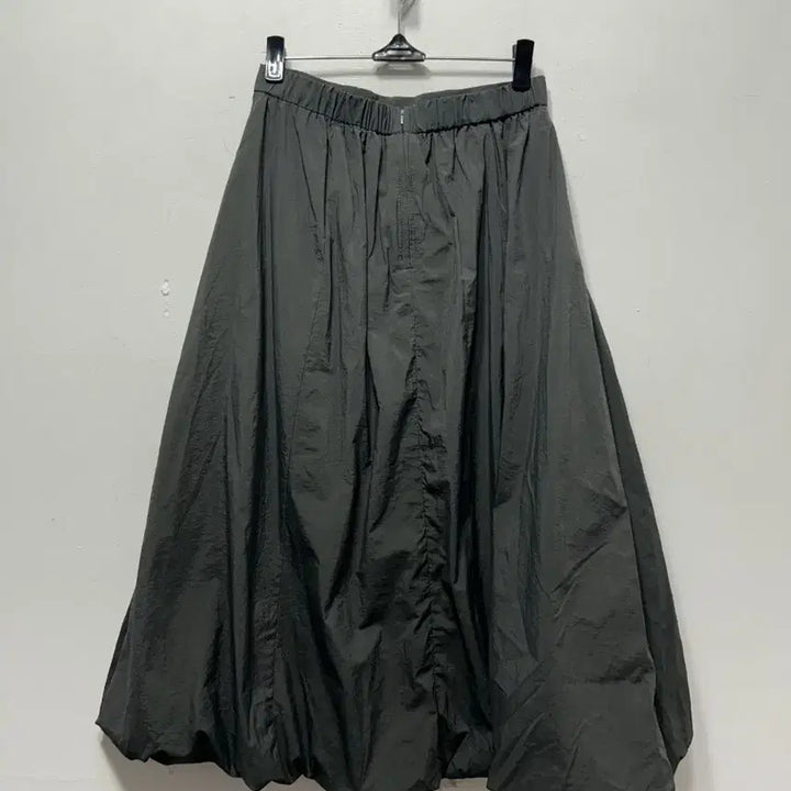 [BUNJANG] CHOR Authentic Black Flare Midi Skirt / CHOR Authentic 블랙 플레어 미디 스커트