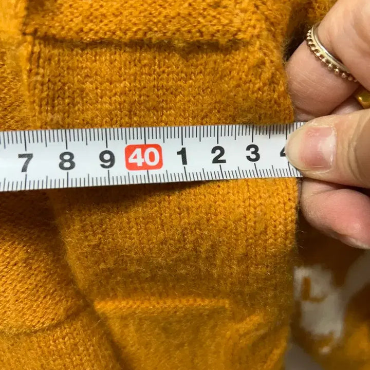 [BUNJANG] Dachshund Pattern Mustard Cardigan / 겨자색 닥스훈트 패턴 가디건 F