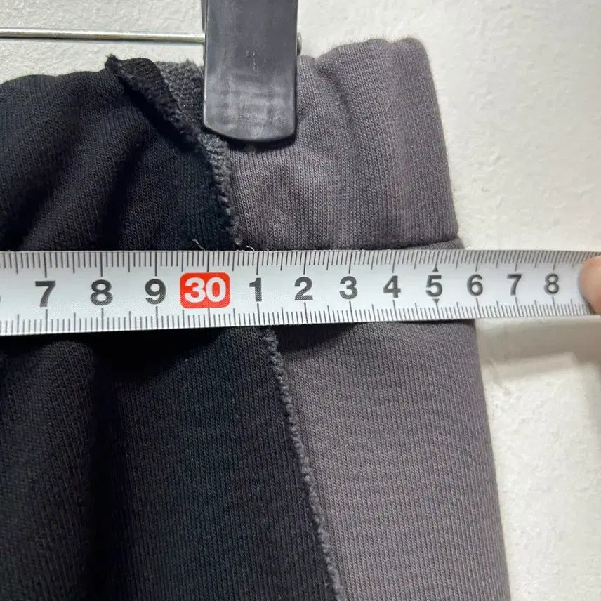 [BUNJANG] Black/Charcoal Wide Training Pants / 블랙/차콜 배색 와이드 트레이닝 팬츠 F