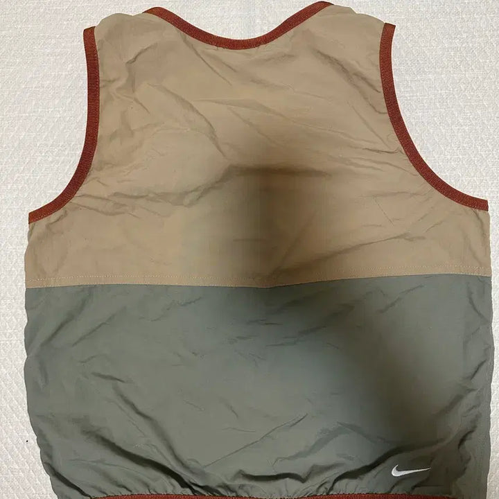 [BUNJANG] Nike ACG Junior Utility Vest / 나이키 ACG 주니어 유틸리티 베스트 파라슈트 베이지/라이트 아미/다크
