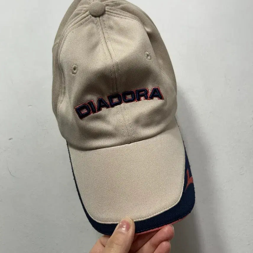 [BUNJANG] Diadora Beige Ball Cap / 디아도라 베이지 볼캡 모자