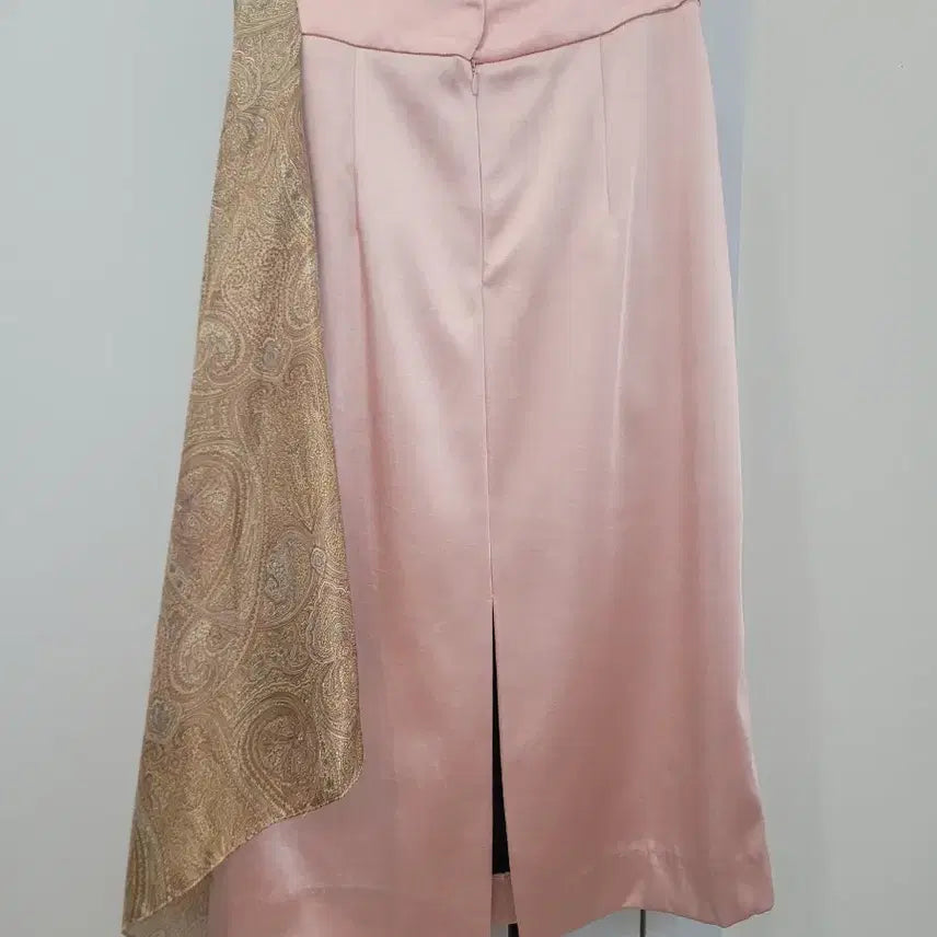 [BUNJANG] ARE YOU Paisley Scarf Satin Midi Skirt / 아유 ARE YOU 페이즐리 스카프 장식 새틴 미디스커트 S사이즈