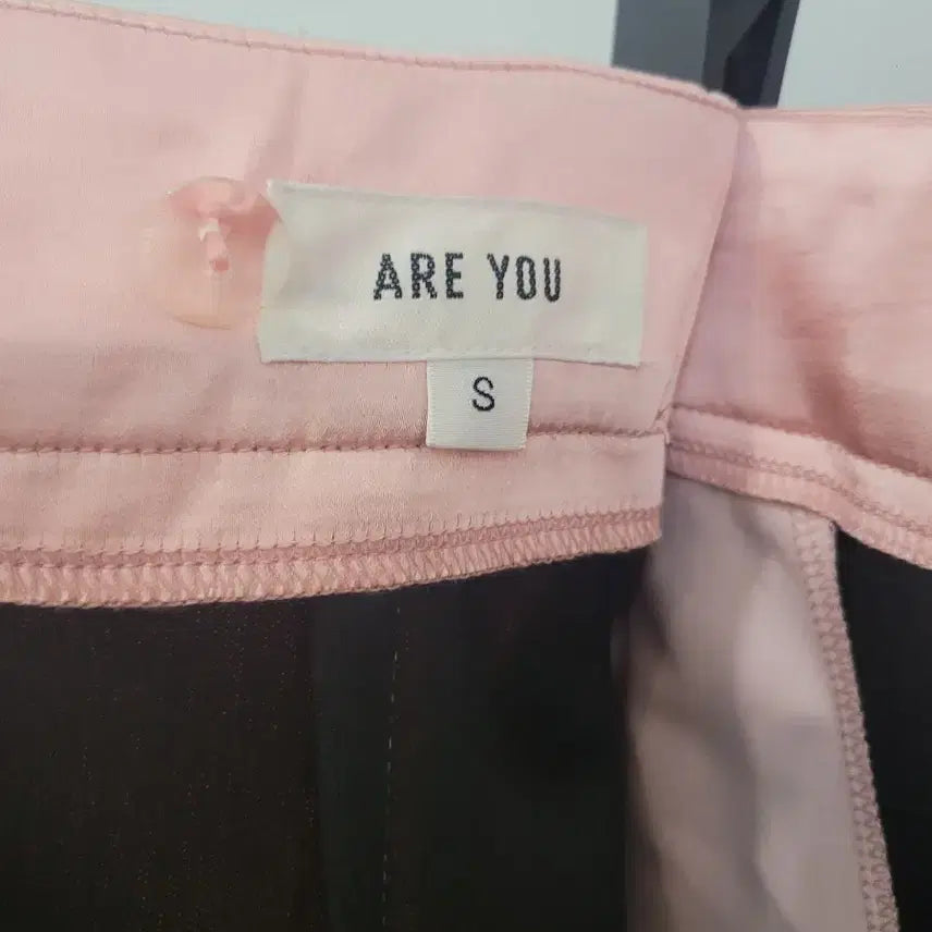 [BUNJANG] ARE YOU Paisley Scarf Satin Midi Skirt / 아유 ARE YOU 페이즐리 스카프 장식 새틴 미디스커트 S사이즈