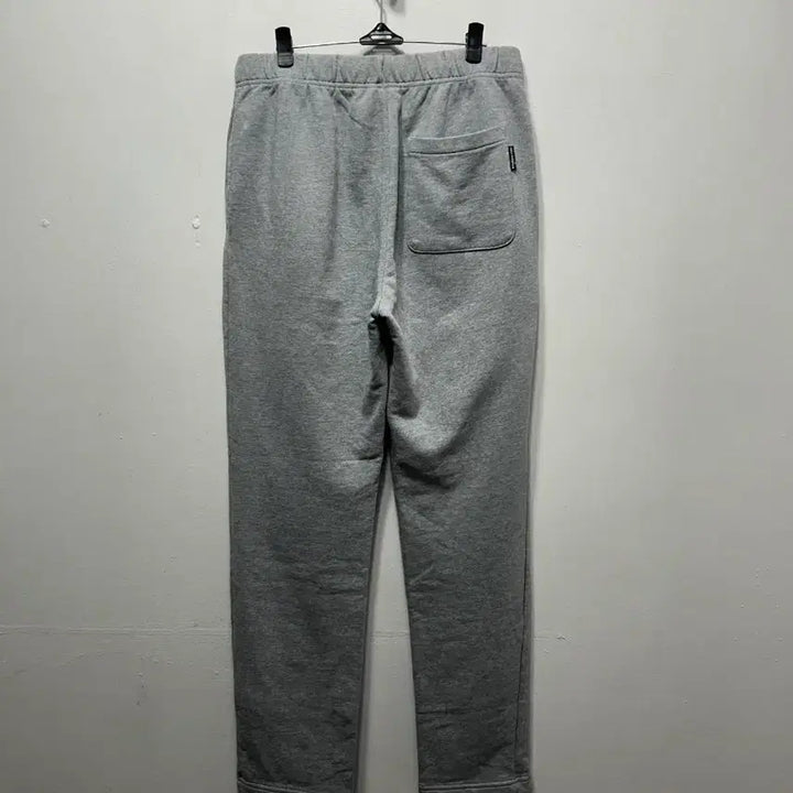 [BUNJANG] New Balance Grey Training Pants 100 / 뉴발란스 회색 트레이닝 바지 100