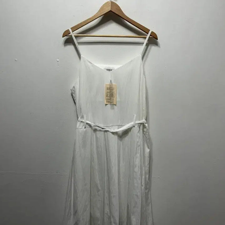 [BUNJANG] 09WOMEN White Sleeveless Dress with Belt Set / 09WOMEN 화이트 민소매 원피스 벨트 세트