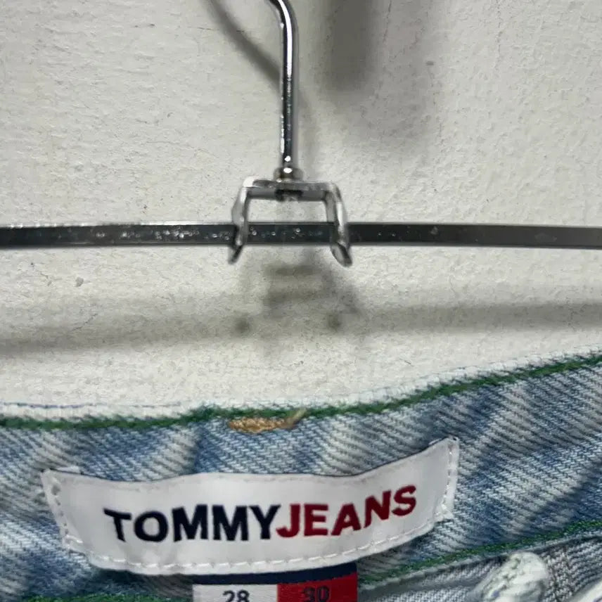 [BUNJANG] Tommy Hilfiger Distressed Denim Jeans / 타미힐피거 디스트로이드 데님 청바지 28/30