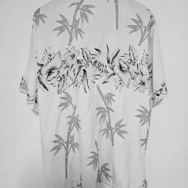 [SOLD OUT] 마카니 하와이안 셔츠 L사이즈 화이트.꽃 대나무패턴 105 새제품